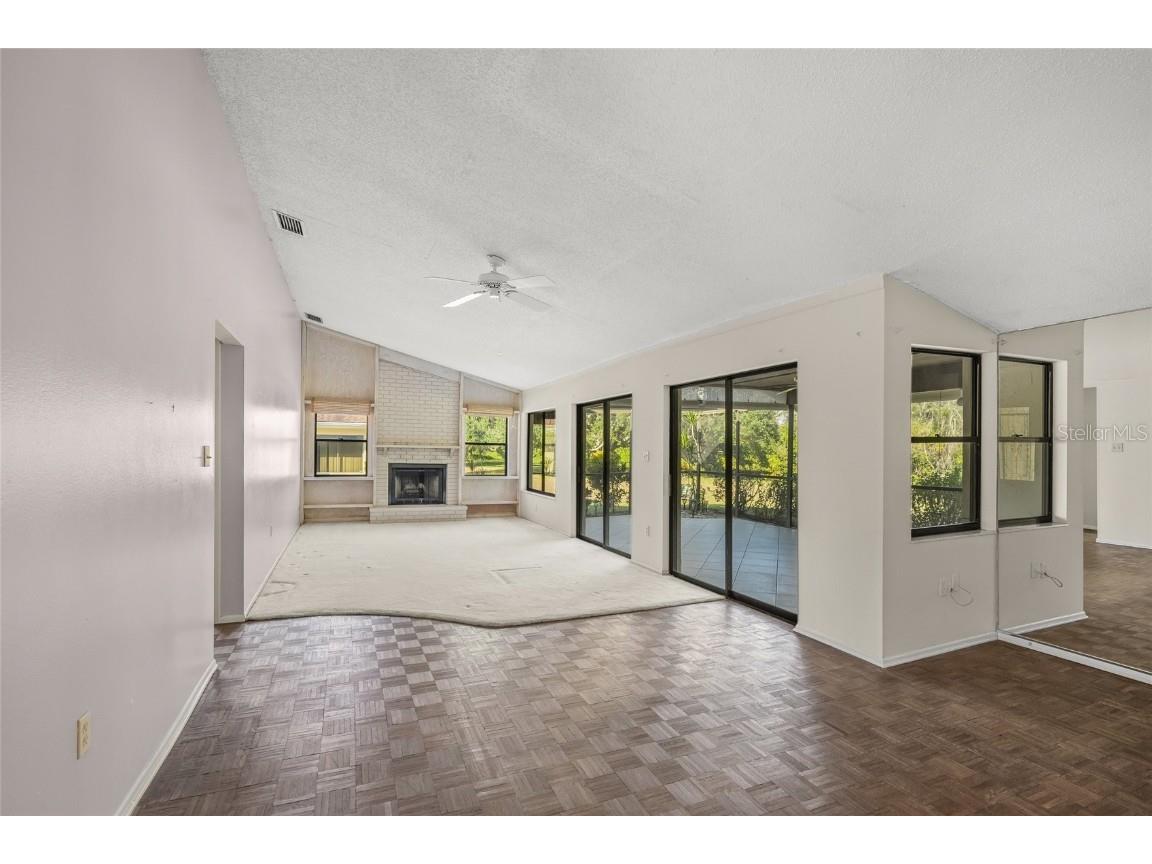 4113 Carriage Drive #24 Sarasota FL 34241 A4674671 image15