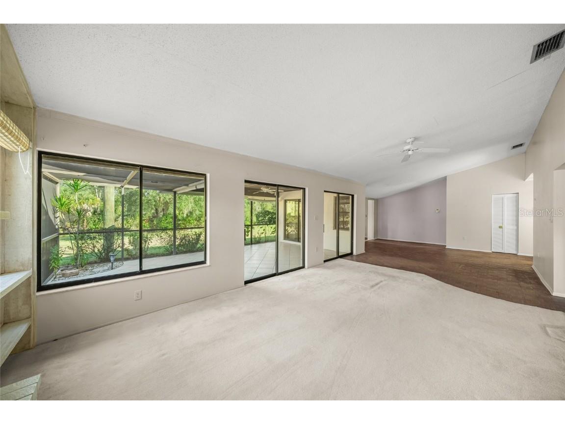 4113 Carriage Drive #24 Sarasota FL 34241 A4674671 image18