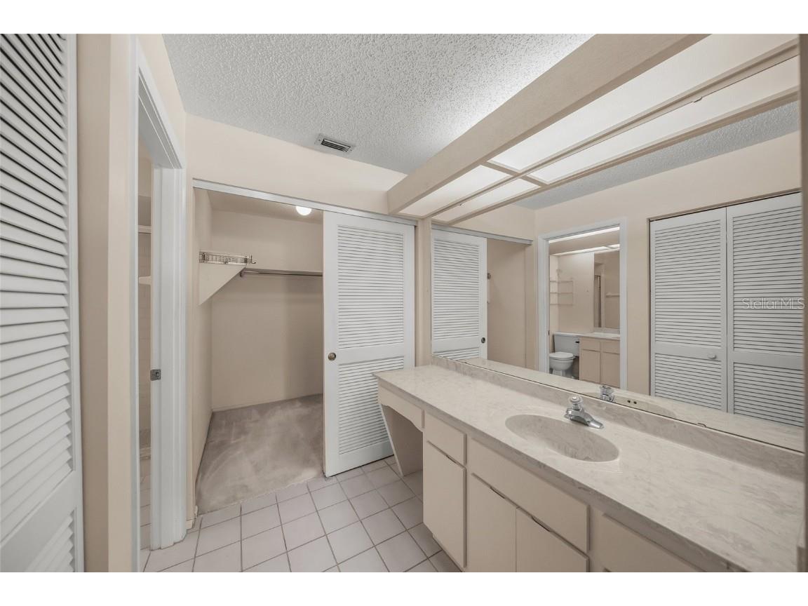 4113 Carriage Drive #24 Sarasota FL 34241 A4674671 image22