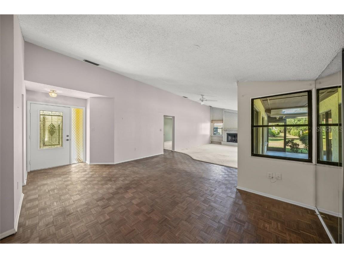 4113 Carriage Drive #24 Sarasota FL 34241 A4674671 image9