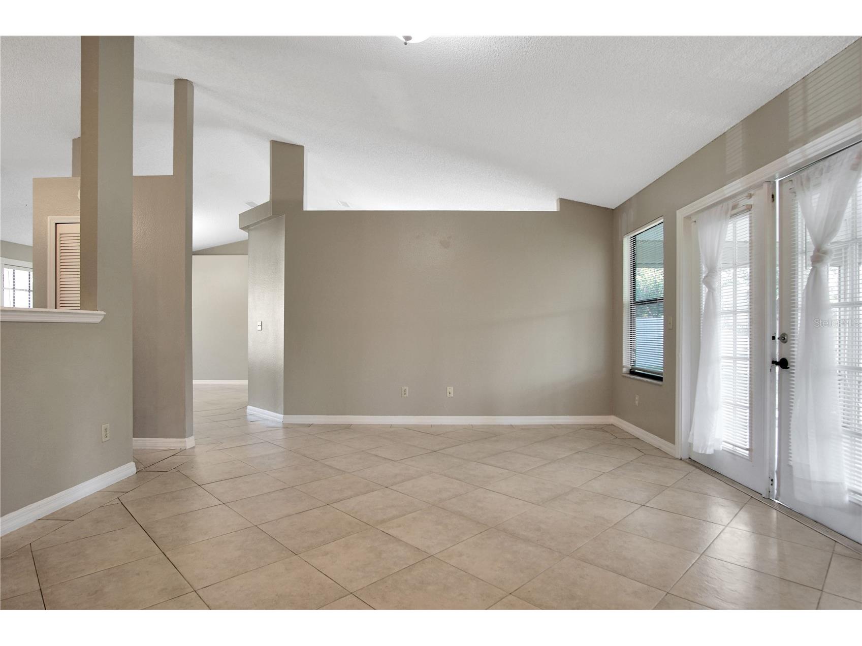 4113 Eagle Feather Drive Orlando FL 32829 P4939262 image15
