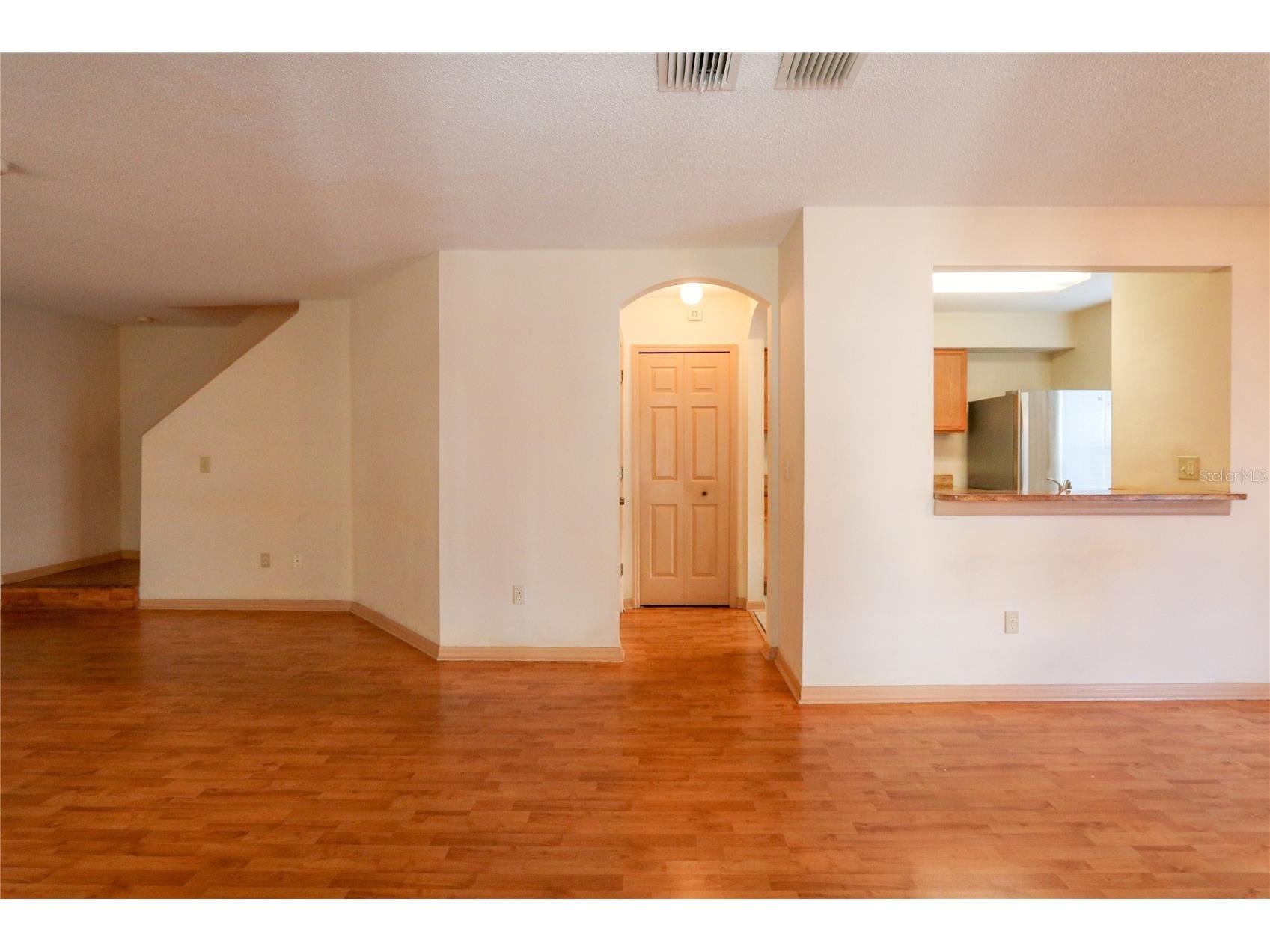 4113 Gradstone Place Tampa FL 33617 TB8508309 image3