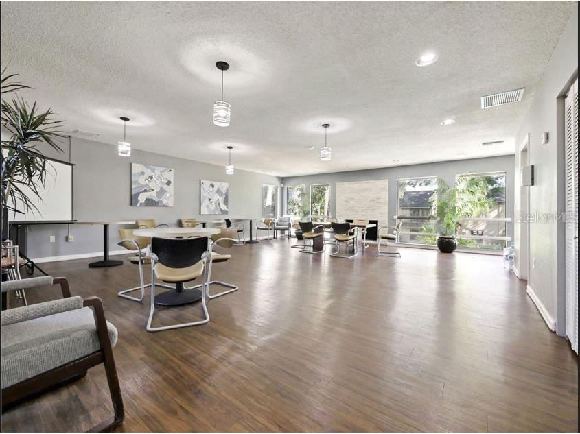 4113 S Semoran Boulevard #3 Orlando FL 32822 S5115776 image1