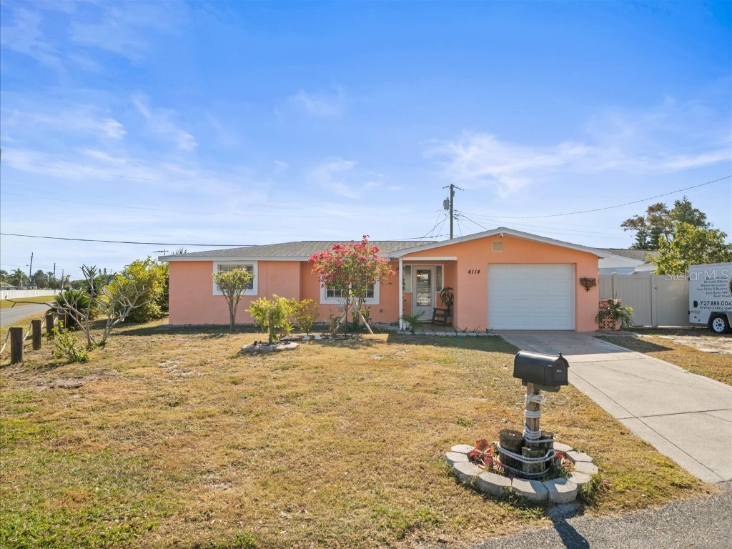 4114 Chesswood Drive Holiday FL 34691 W7870789 image1