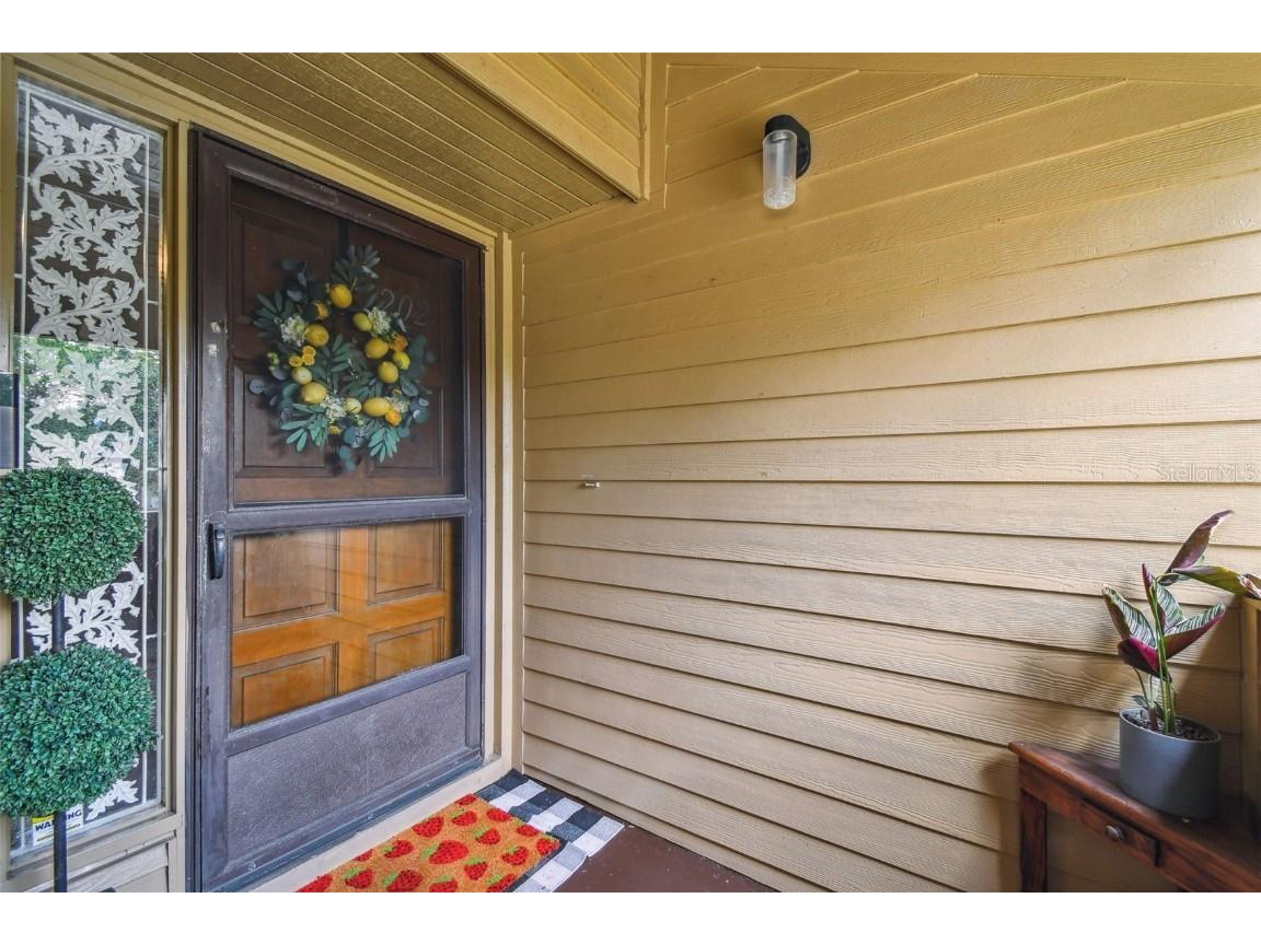 4114 Pinelake Lane #202 Tampa FL 33618 - PINELAKE GARDEN VILLAGE POND TB8396770 image1