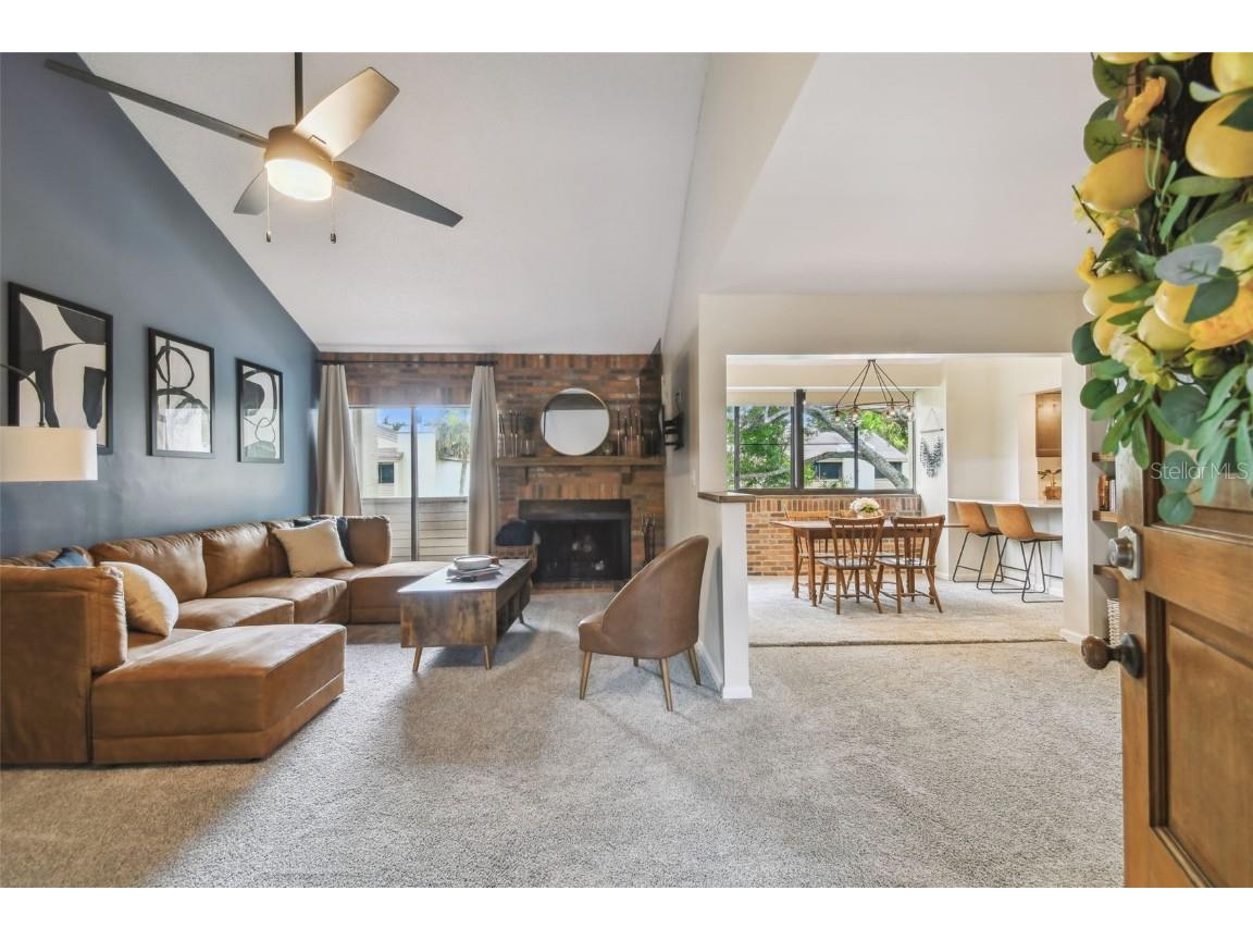 4114 Pinelake Lane #202 Tampa FL 33618 - PINELAKE GARDEN VILLAGE POND TB8396770 image2