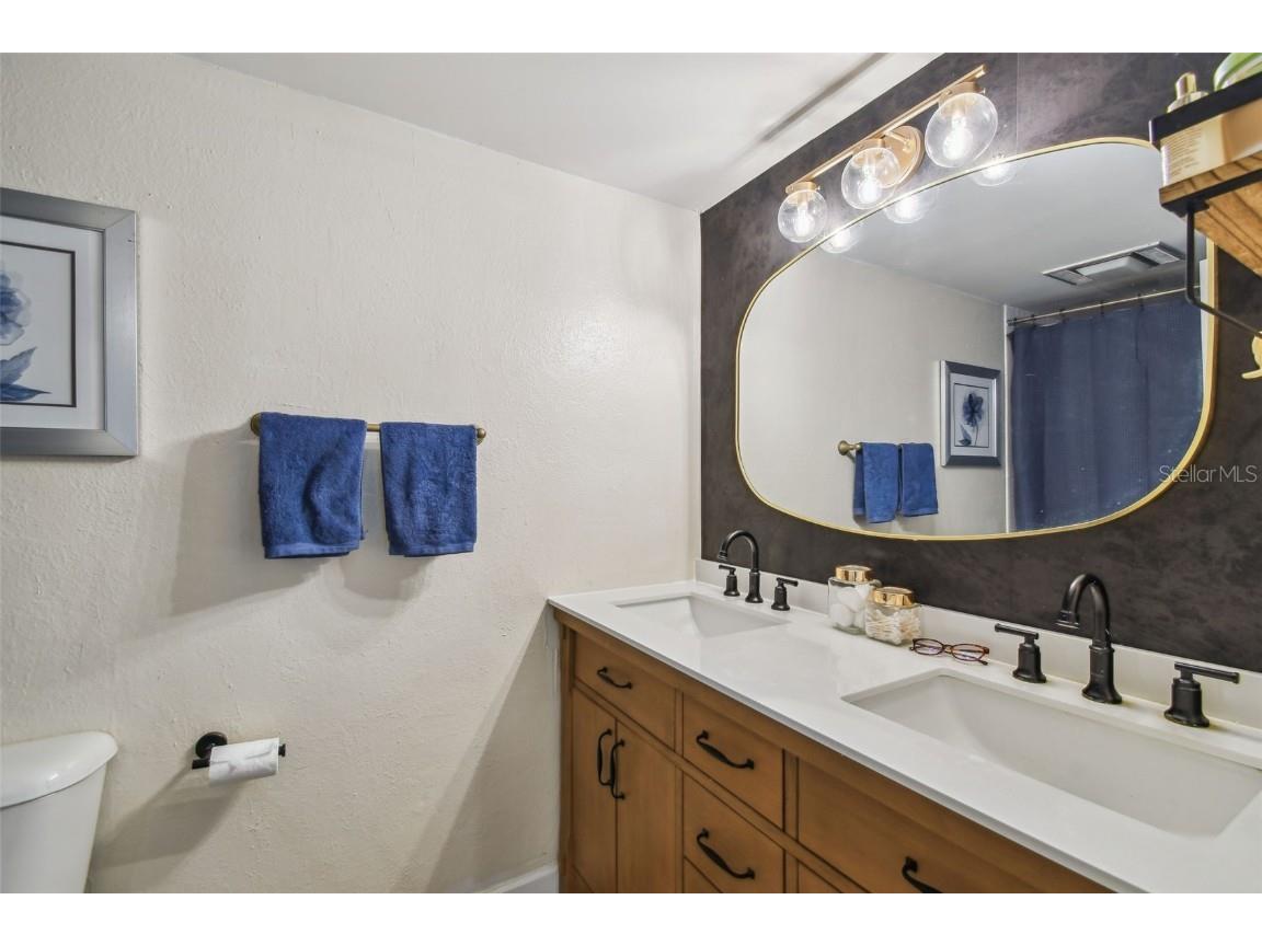 4114 Pinelake Lane #202 Tampa FL 33618 - PINELAKE GARDEN VILLAGE POND TB8396770 image28