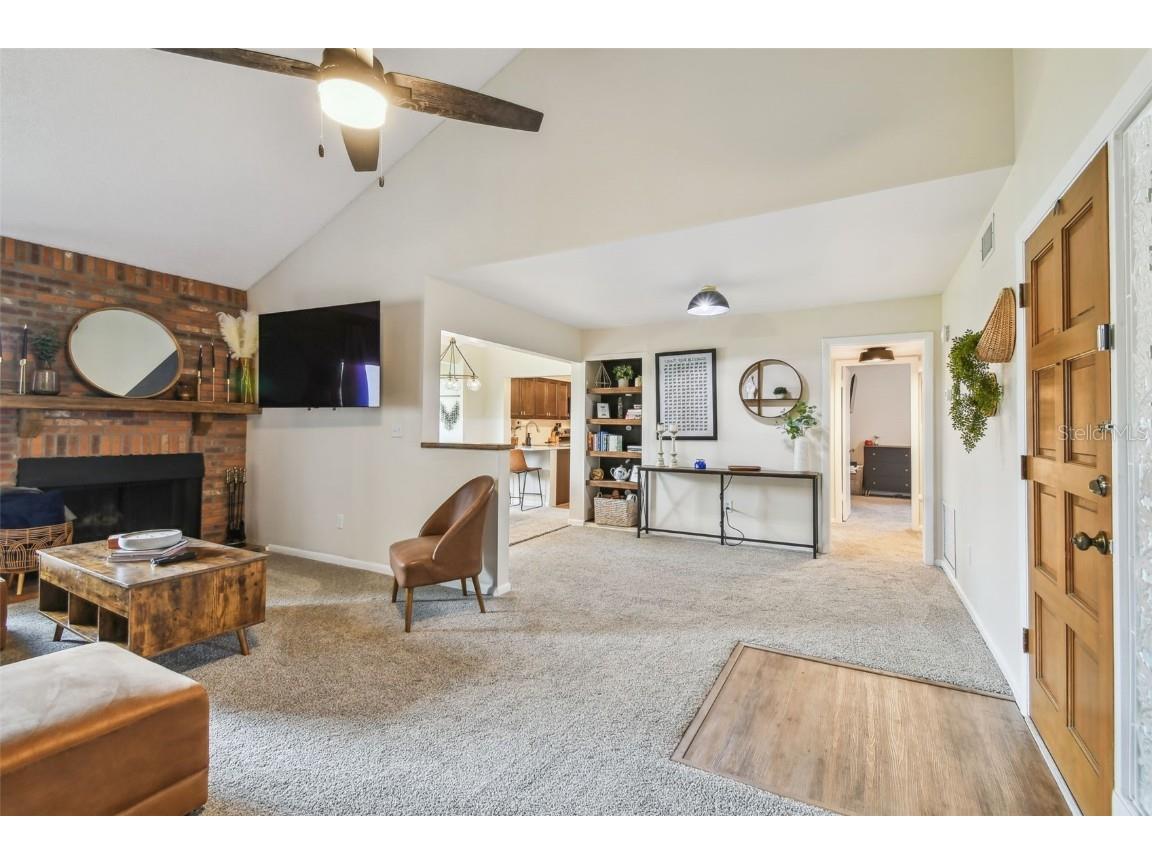 4114 Pinelake Lane #202 Tampa FL 33618 - PINELAKE GARDEN VILLAGE POND TB8396770 image6