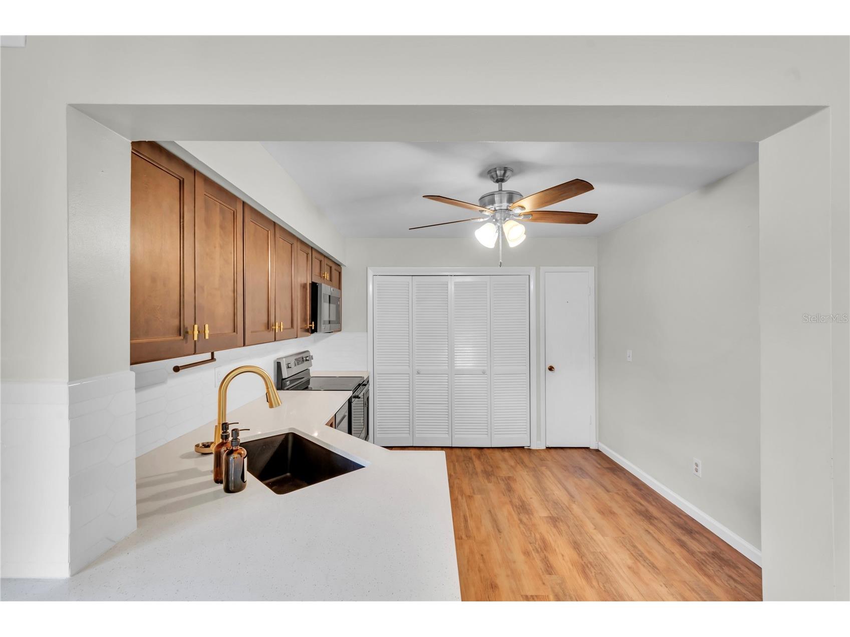 4114 Pinelake Lane #202 Tampa FL 33618 TB8501083 image10