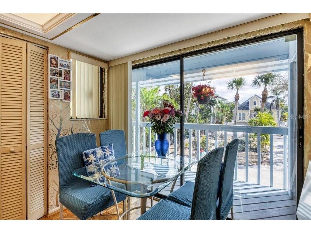 4114 Roberts Point Circle Sarasota FL 34242 A4661864 image12