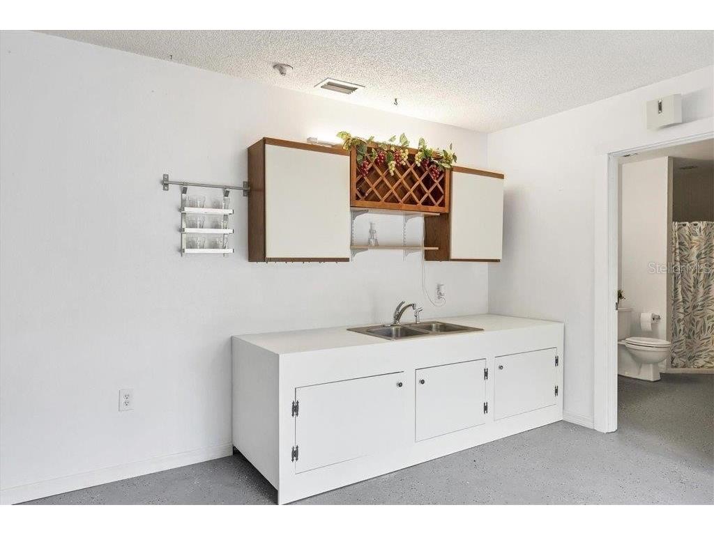 4114 Roberts Point Circle Sarasota FL 34242 A4661864 image27