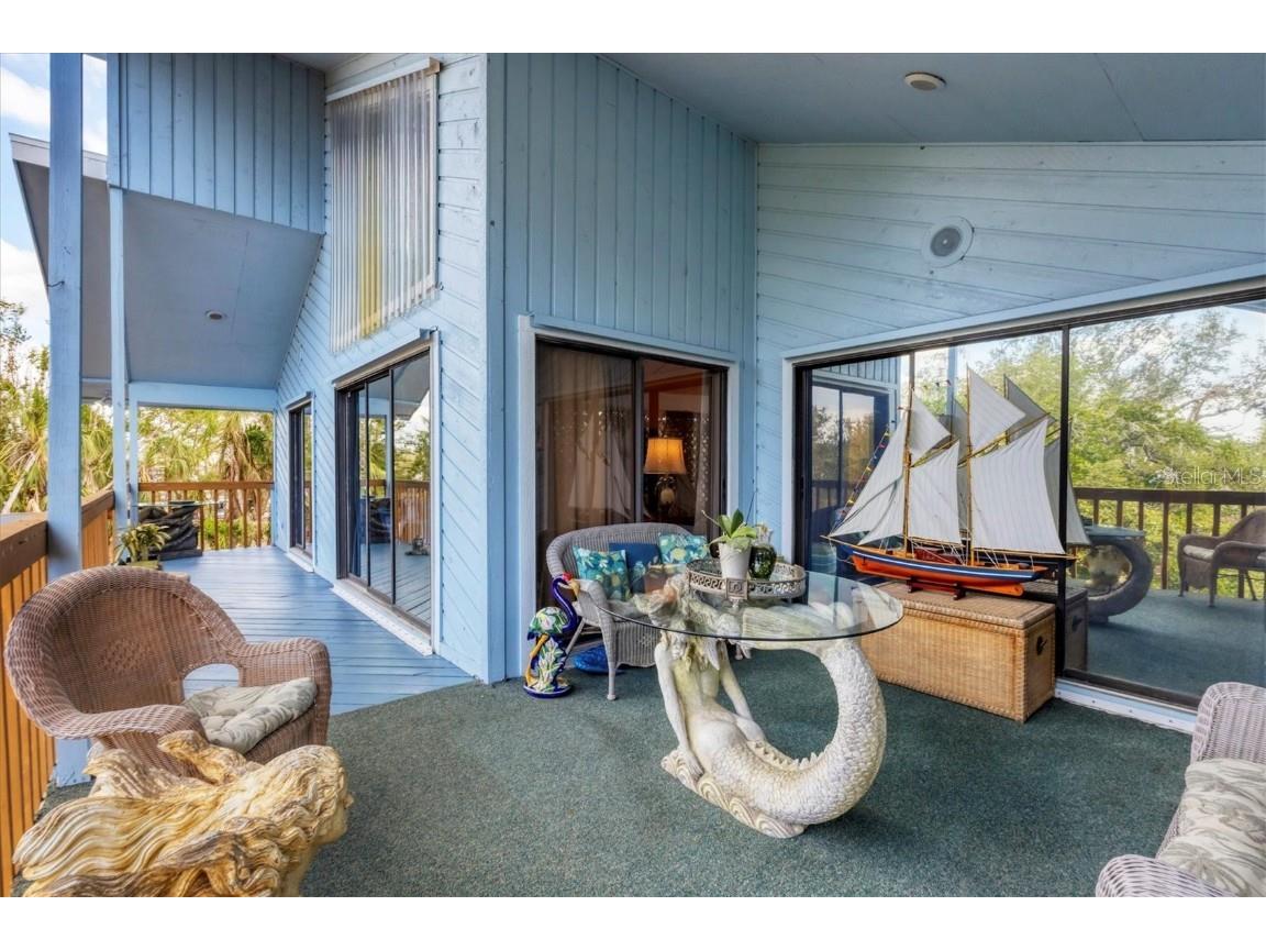 4114 Roberts Point Circle Sarasota FL 34242 A4662084 image11