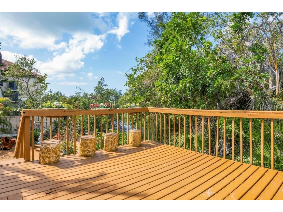 4114 Roberts Point Circle Sarasota FL 34242 A4662084 image14