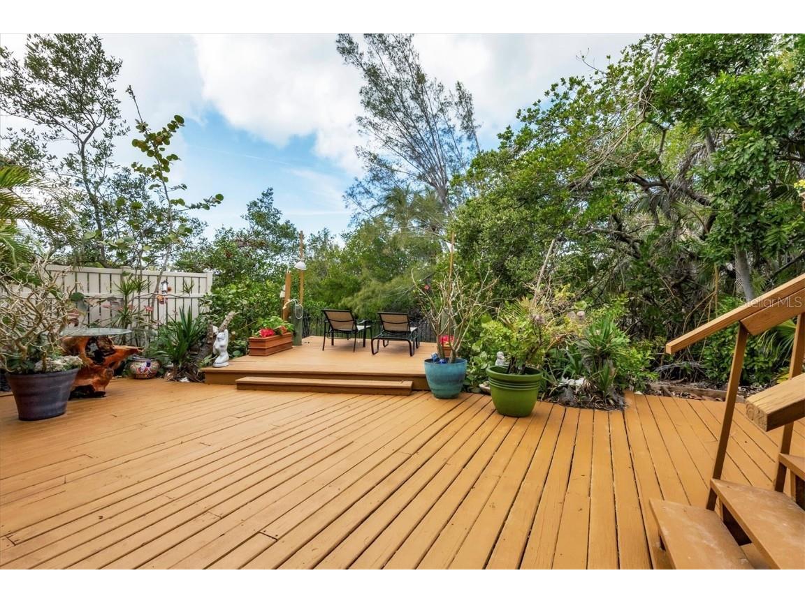 4114 Roberts Point Circle Sarasota FL 34242 A4662084 image17