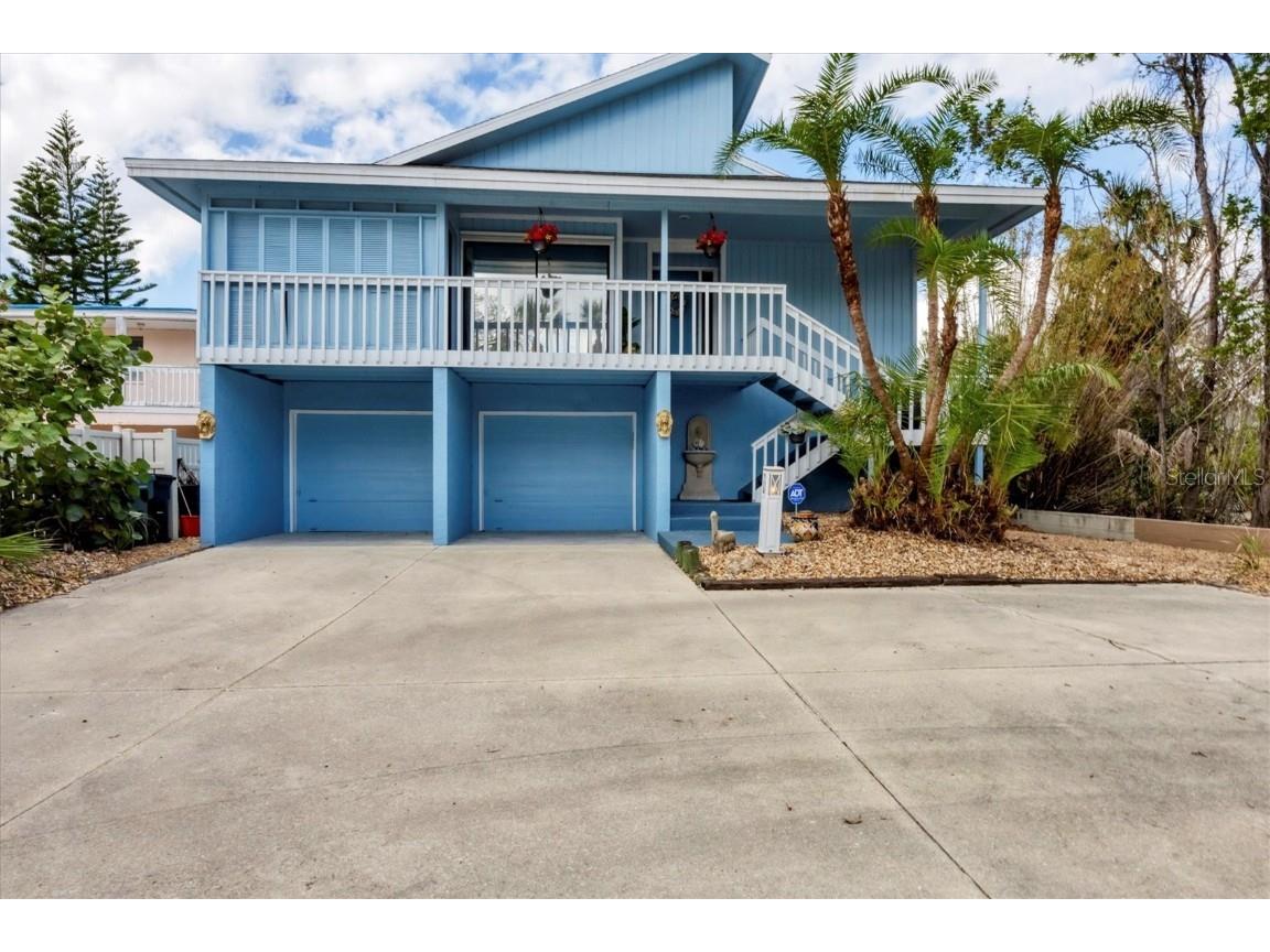 4114 Roberts Point Circle Sarasota FL 34242 A4662084 image7