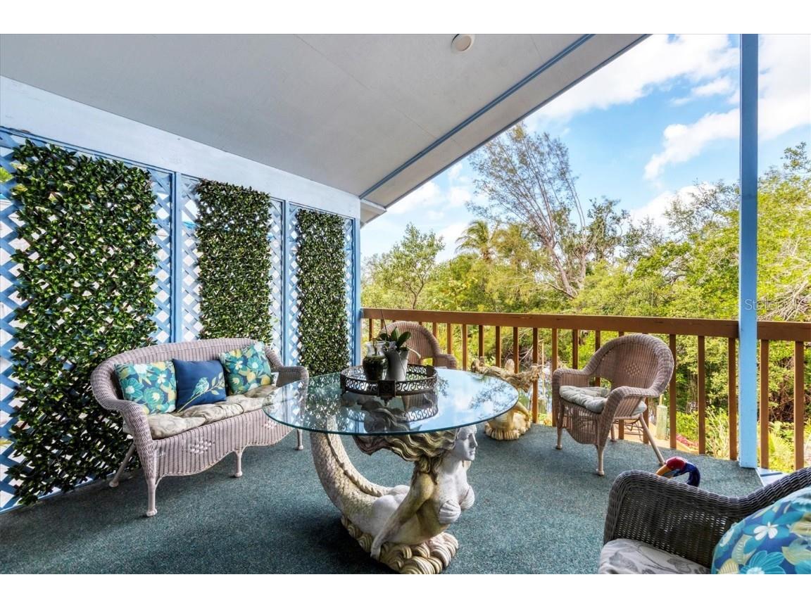 4114 Roberts Point Circle Sarasota FL 34242 A4662084 image9