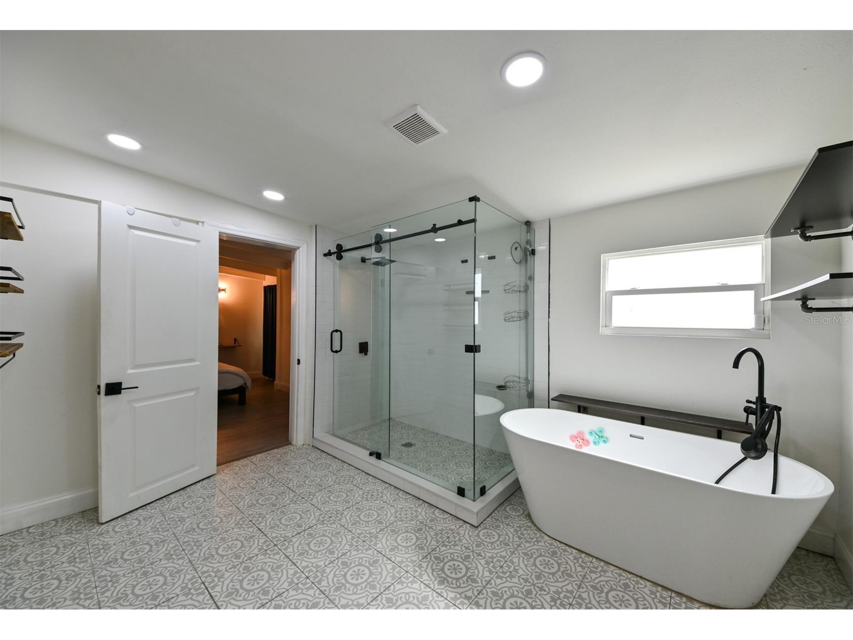 4114 W Olive Street Tampa FL 33616 TB8424749 image17