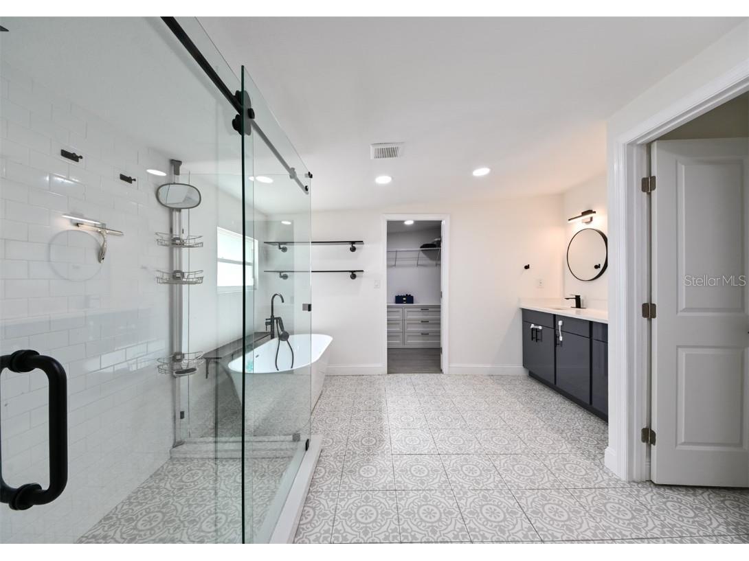 4114 W Olive Street Tampa FL 33616 TB8424921 image11