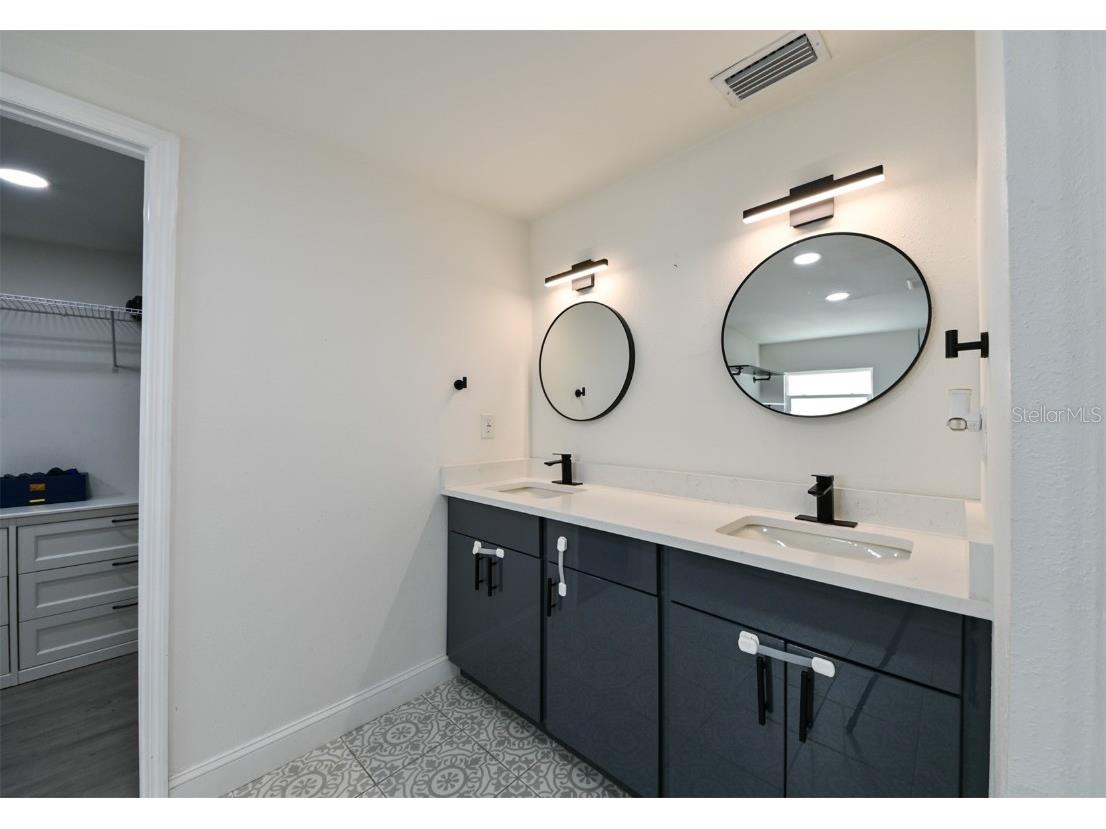 4114 W Olive Street Tampa FL 33616 TB8424921 image14