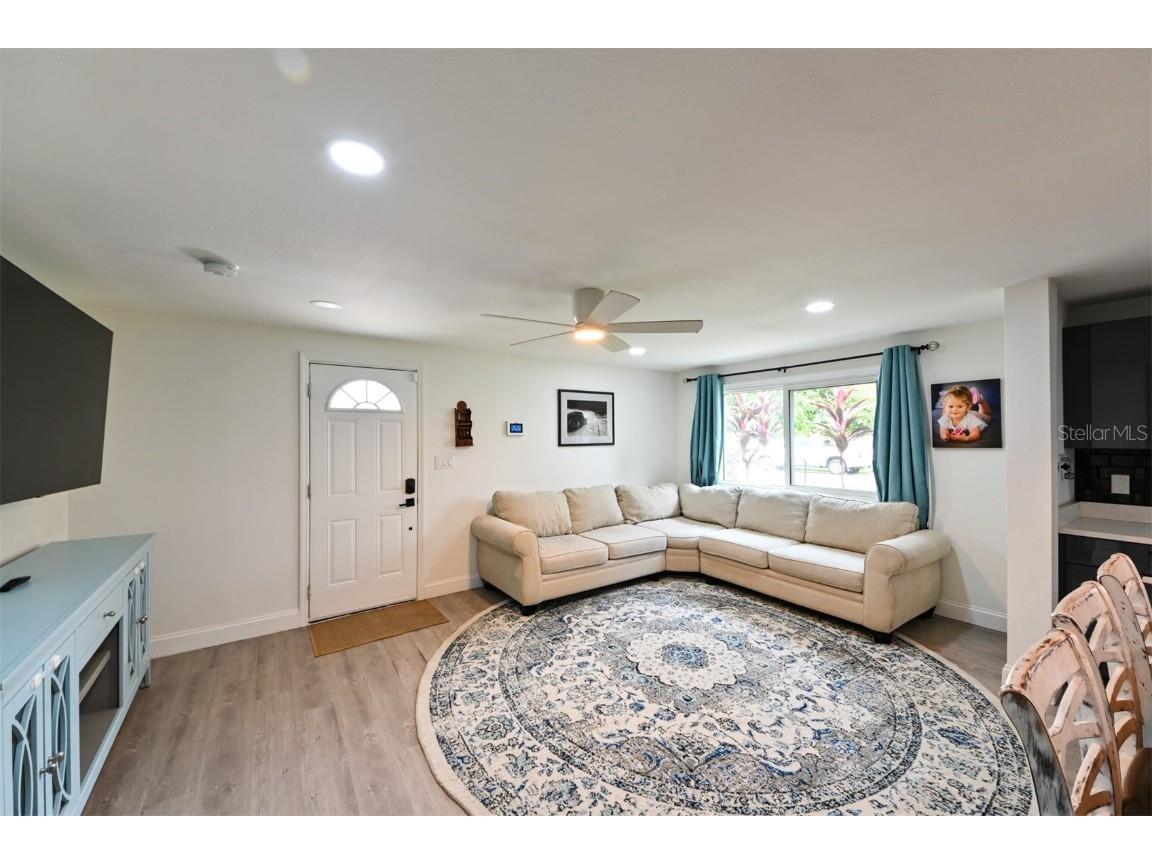 4114 W Olive Street Tampa FL 33616 TB8424921 image8