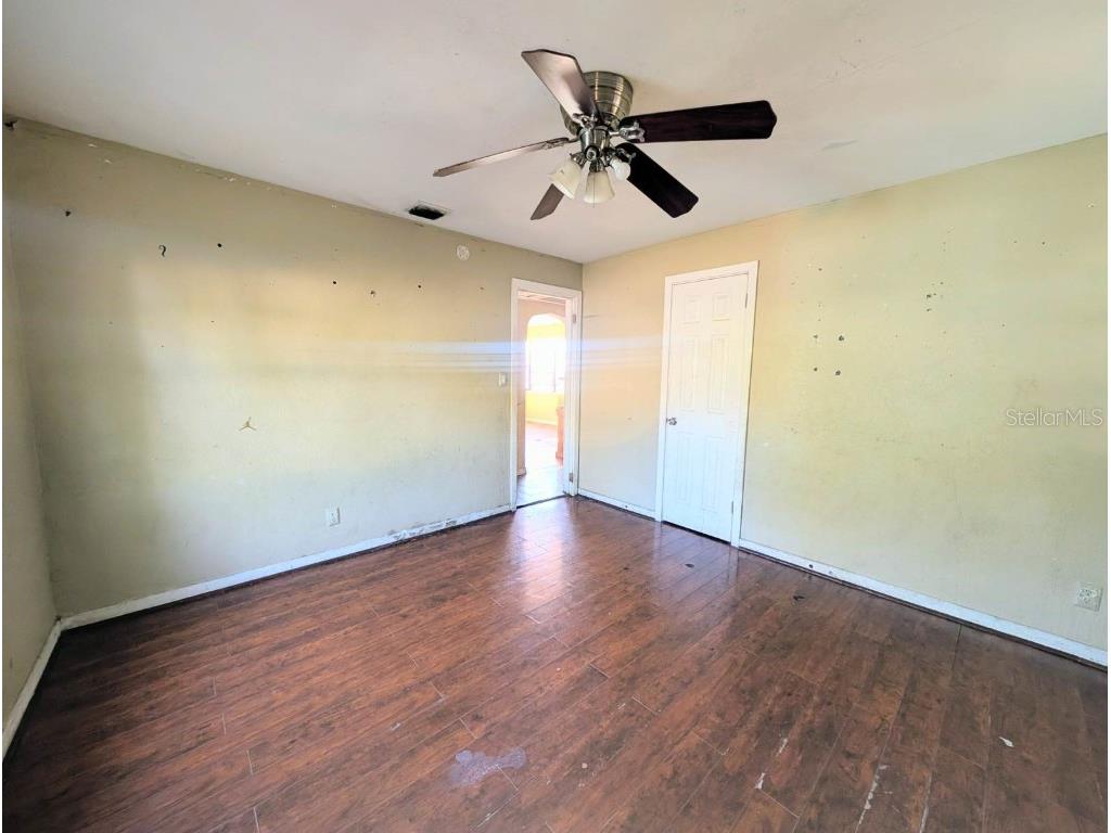 4115 Fairfield Avenue S Saint Petersburg FL 33711 TB8455782 image15