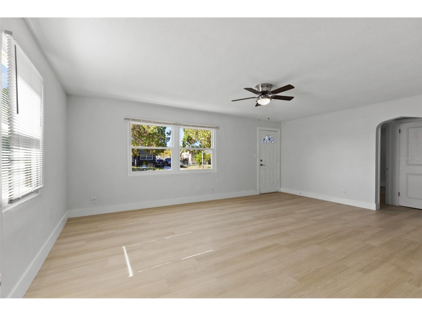 4115 Fairfield Avenue S Saint Petersburg FL 33711 TB8511783 image4