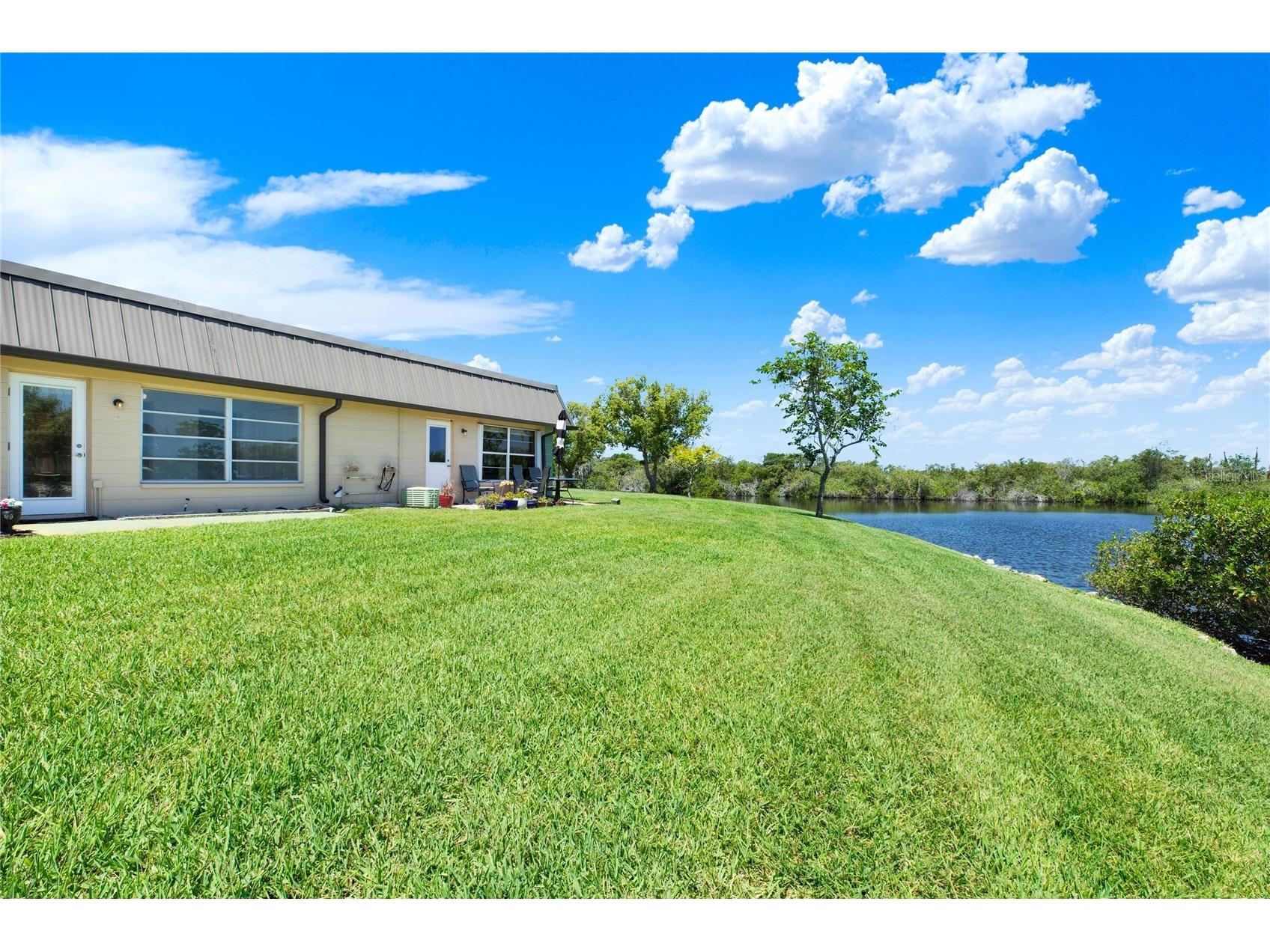 4115 Hampton Drive #N/A New Port Richey FL 34652 TB8517709 image16
