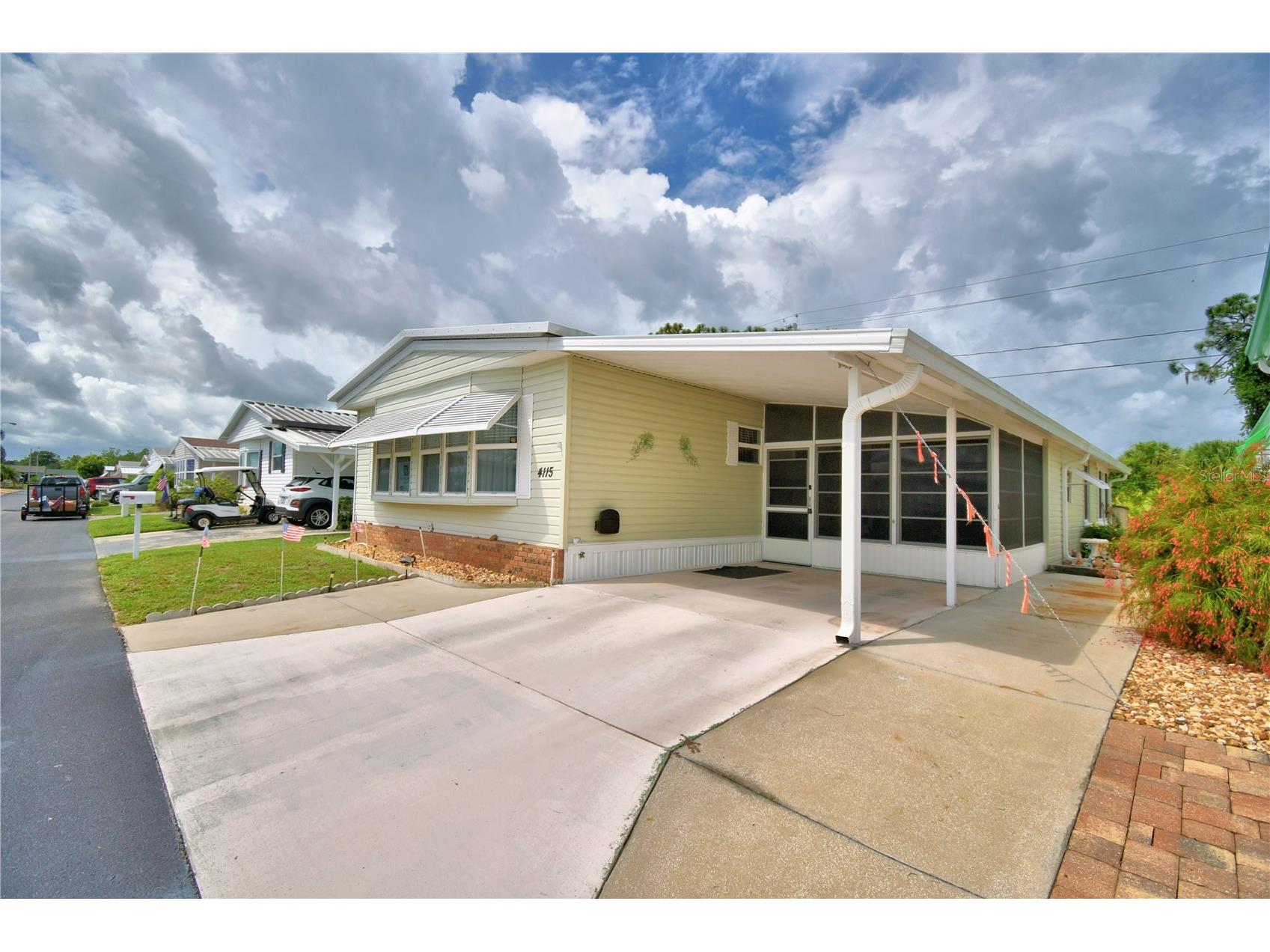 4115 Rolling Oaks Drive Winter Haven FL 33880 - Dinner Lake P4935353 image1