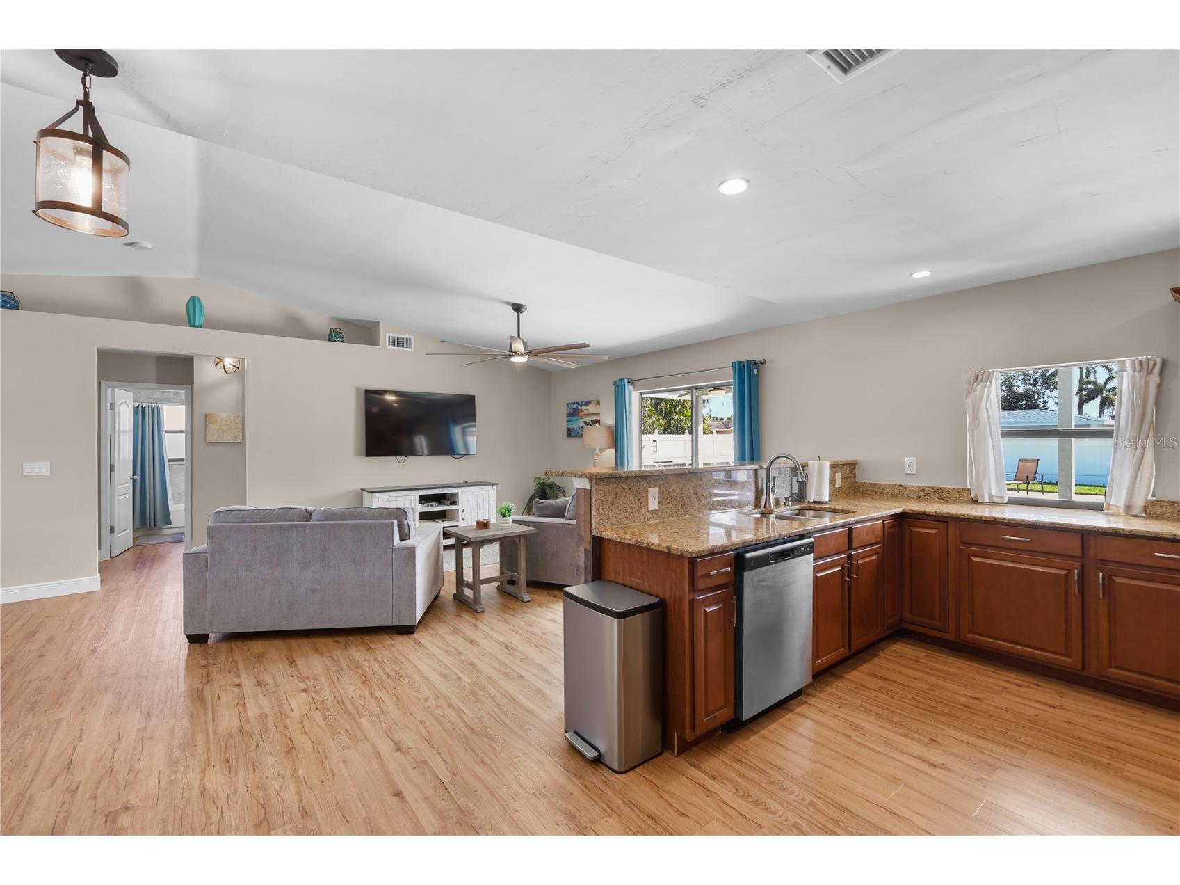 4115 SE 10th Place Cape Coral FL 33904 C7526635 image10