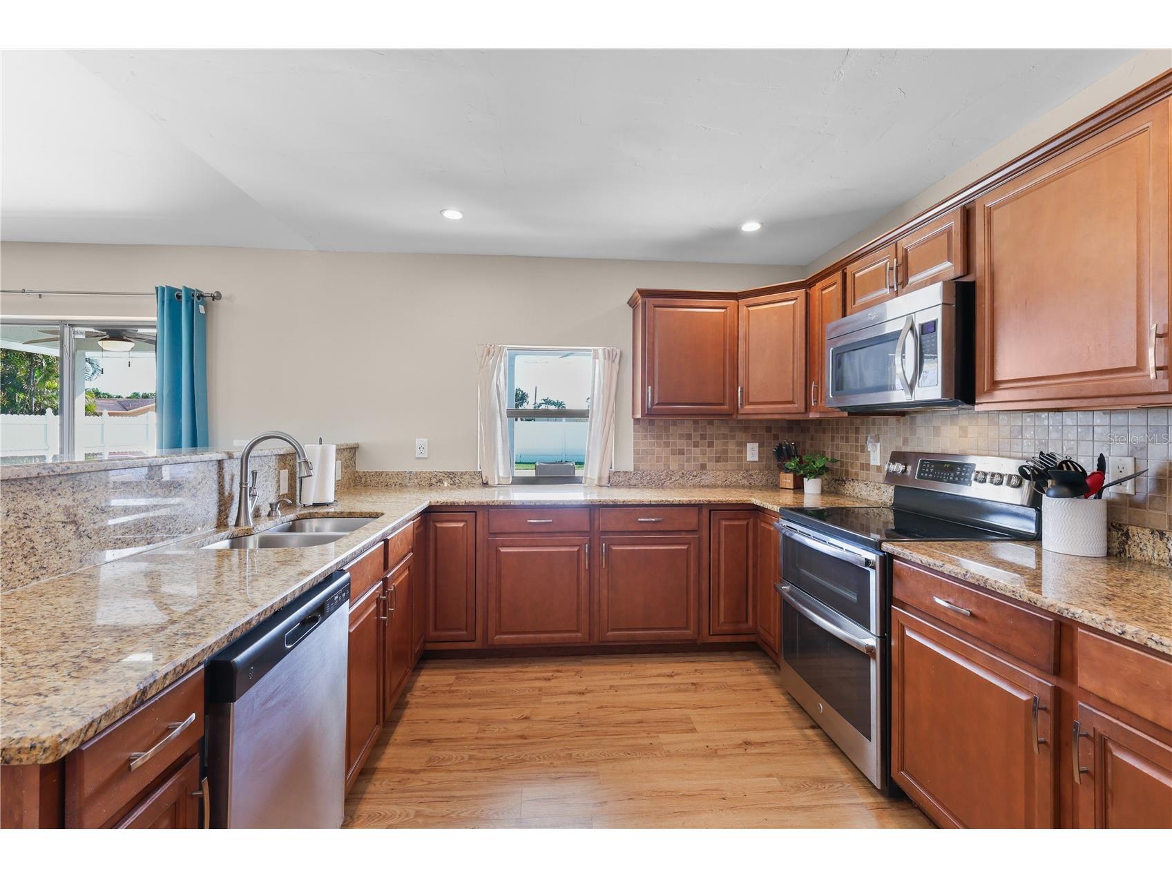 4115 SE 10th Place Cape Coral FL 33904 C7526635 image11