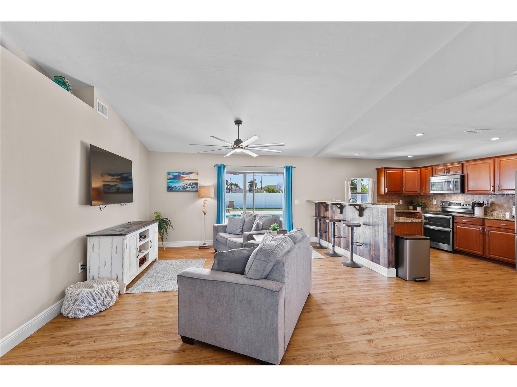 4115 SE 10th Place Cape Coral FL 33904 C7526635 image8