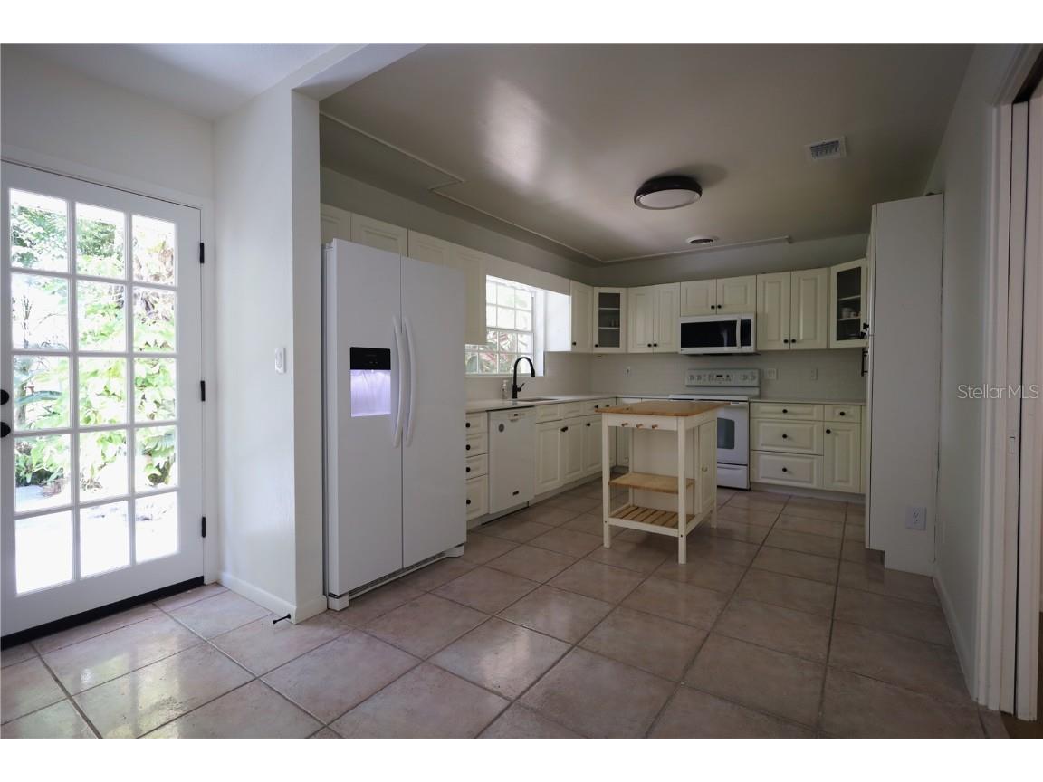 4115 W Platt Street Tampa FL 33609 TB8456910 image11