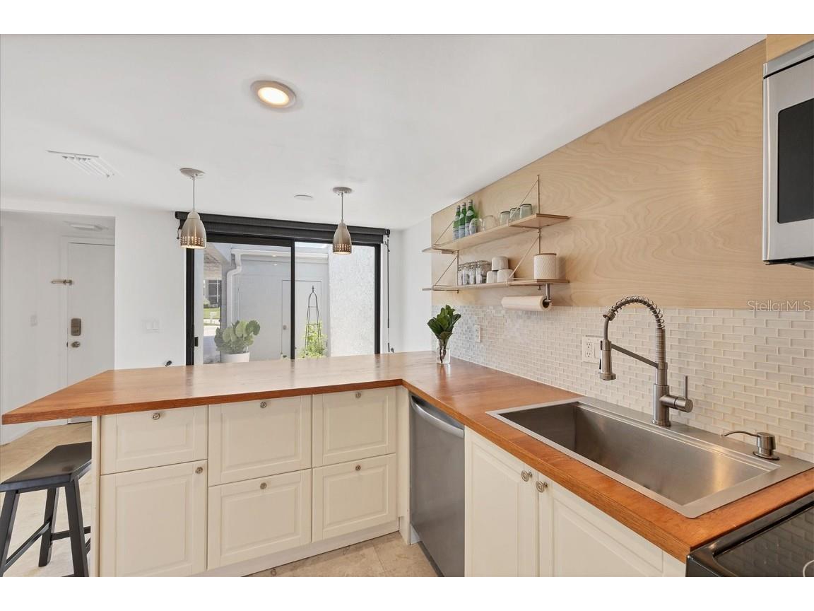 4116 61st Avenue Terrace W Bradenton FL 34210 A4658120 image15