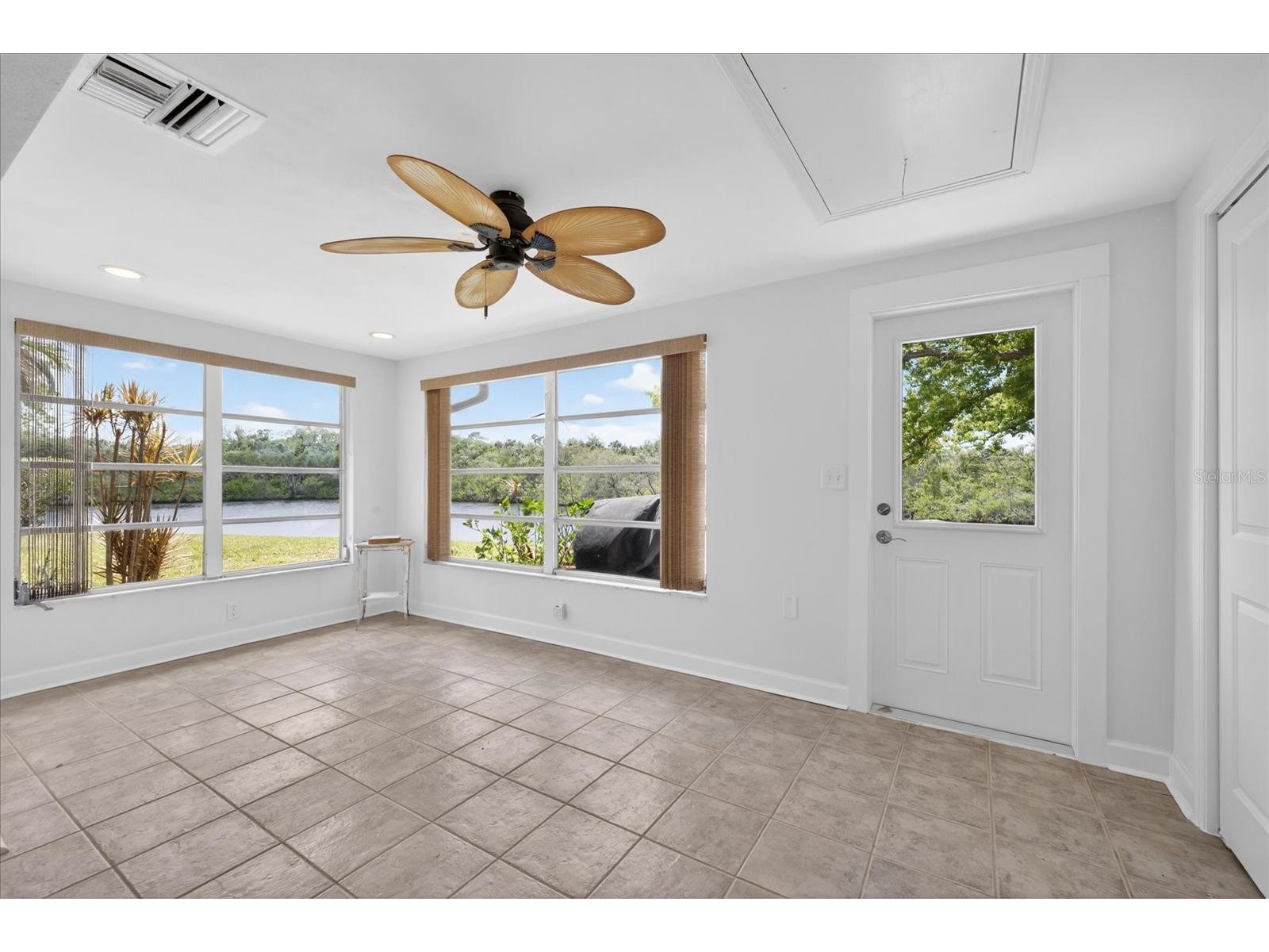 4116 Hampton Drive New Port Richey FL 34652 W7885060 image8