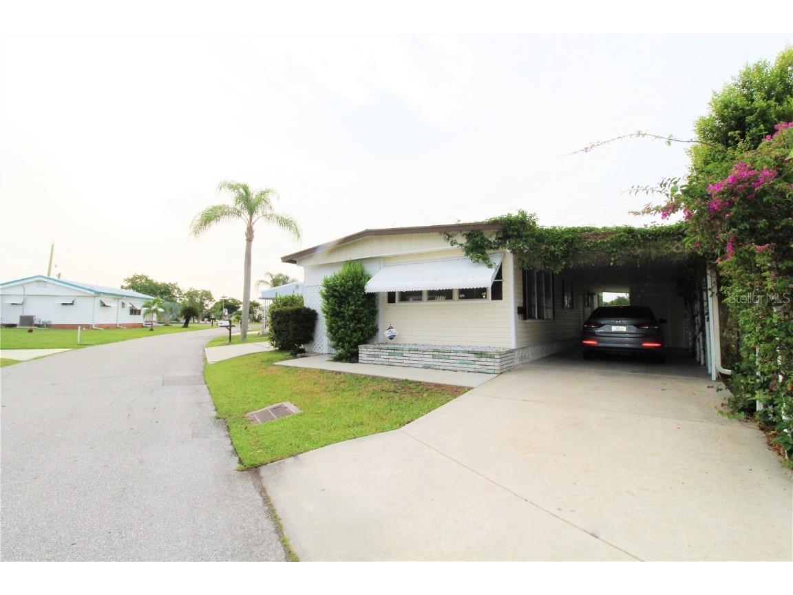 4117 10th Street Court E Ellenton FL 34222 A4602680 image1