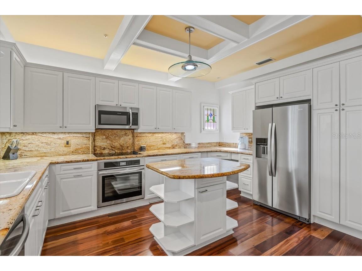 4117 Roberts Point Circle Sarasota FL 34242 A4640938 image14