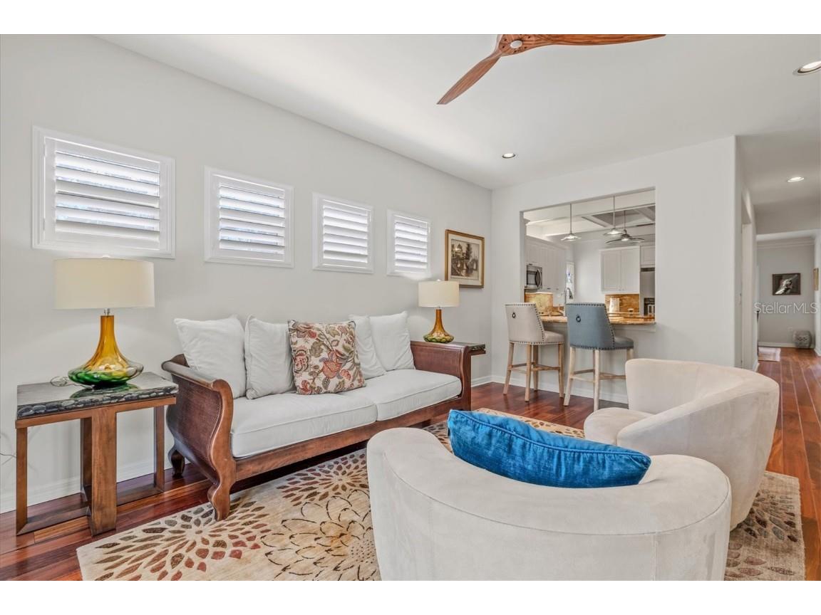 4117 Roberts Point Circle Sarasota FL 34242 A4640938 image19