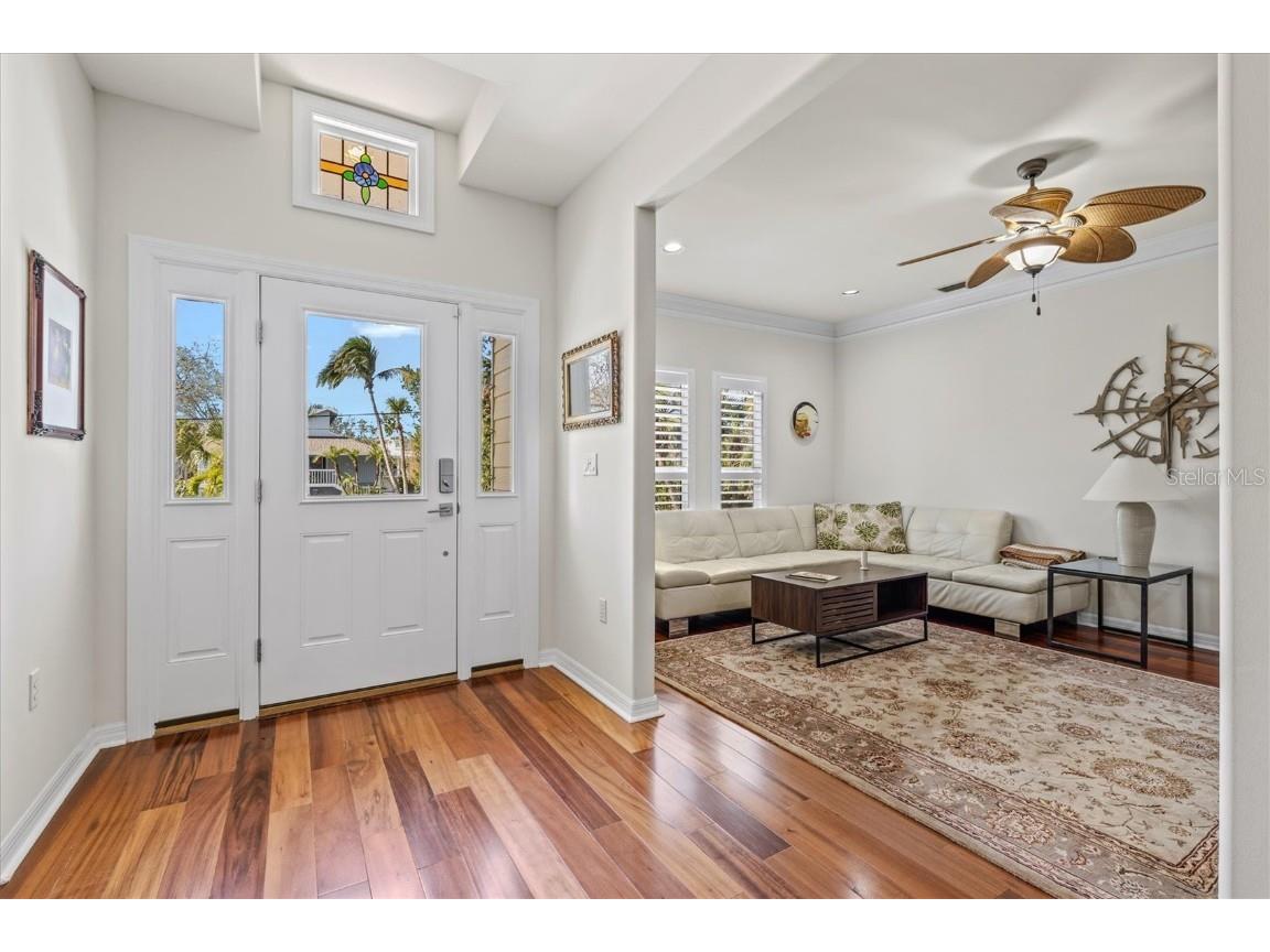 4117 Roberts Point Circle Sarasota FL 34242 A4640938 image5