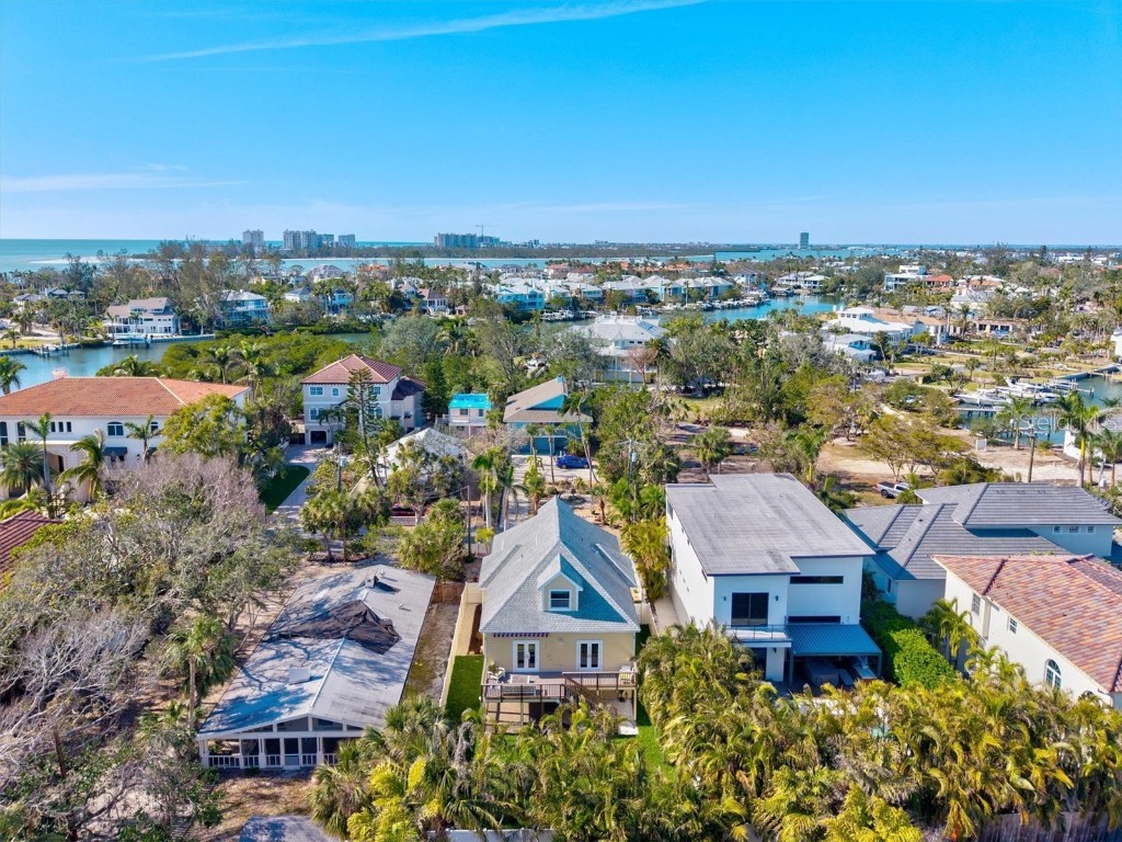 4117 Roberts Point Circle Sarasota FL 34242 A4640938 image63