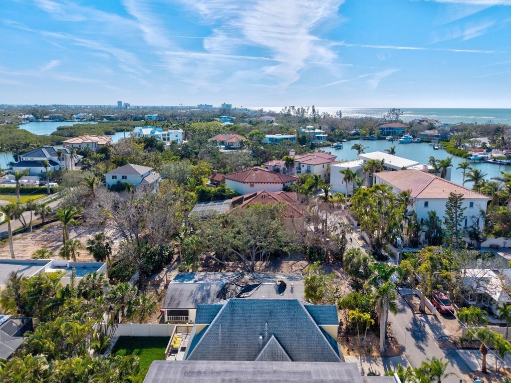 4117 Roberts Point Circle Sarasota FL 34242 A4640938 image64