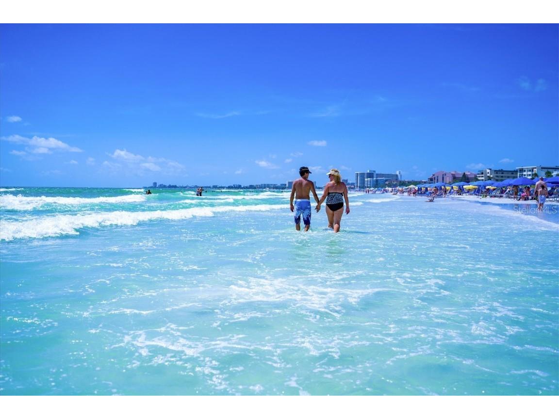 4117 Roberts Point Circle Sarasota FL 34242 A4640938 image75