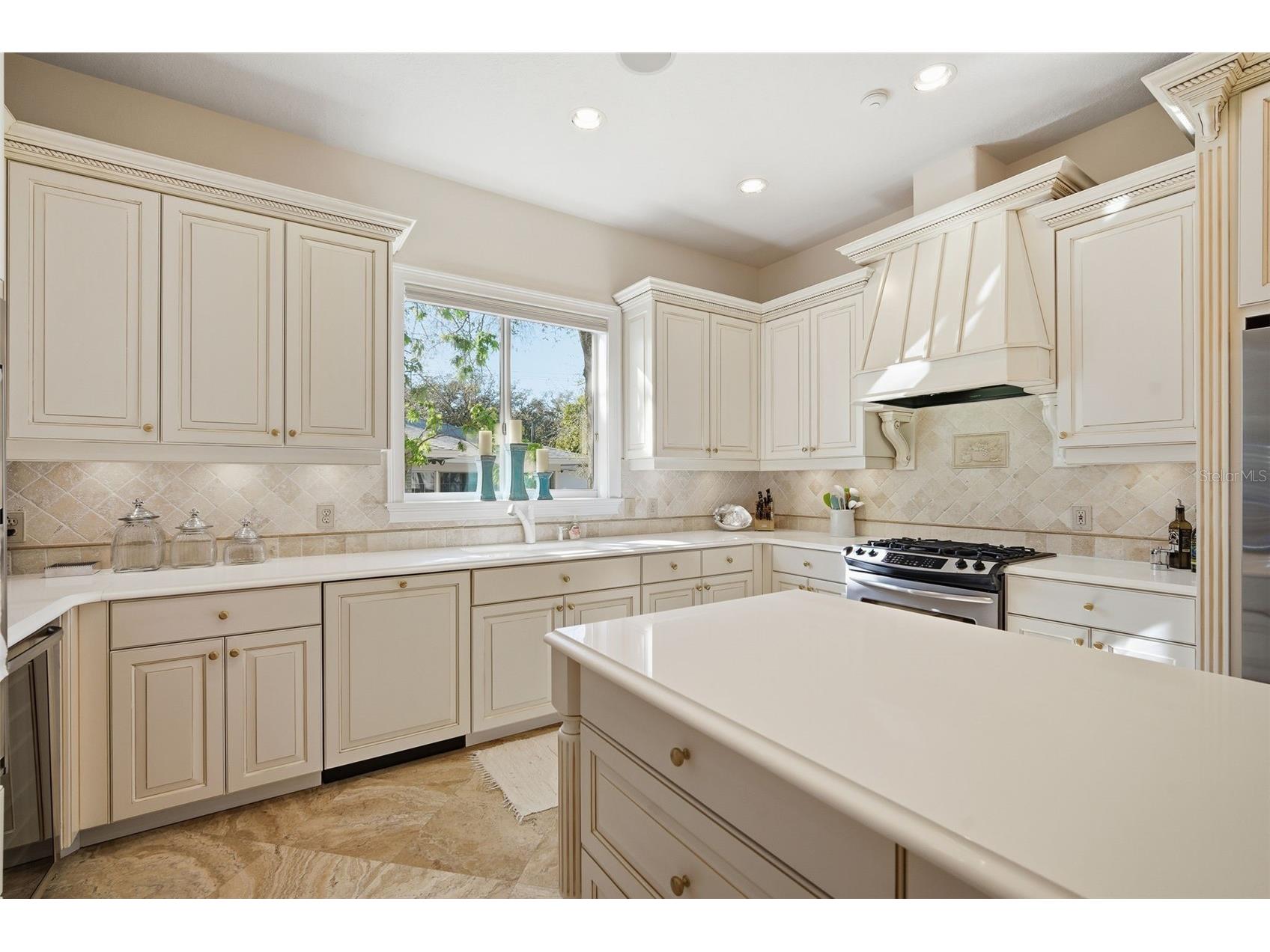 4117 W Azeele Street Tampa FL 33609 TB8479797 image37