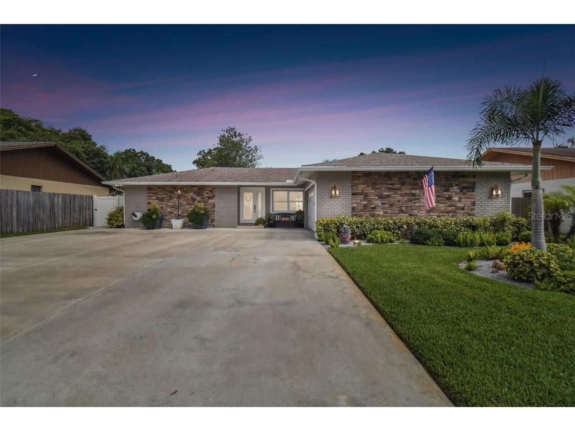 4118 Hollowtrail Drive Tampa FL 33624 T3462387 image1