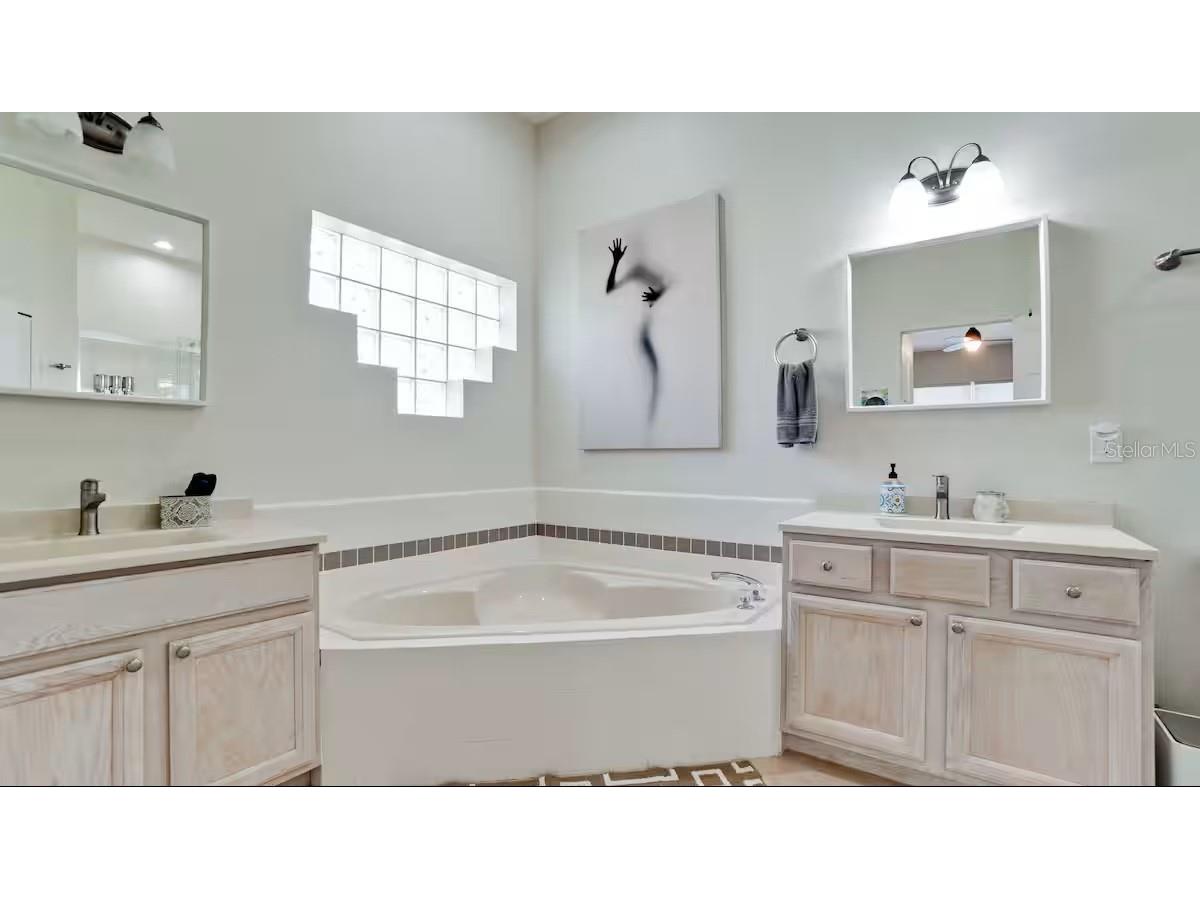 4119 2nd Avenue E Bradenton FL 34208 A4694885 image30