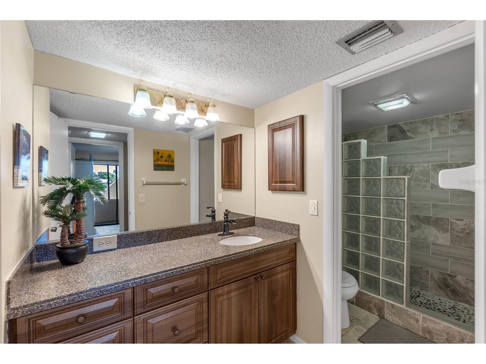 4119 61st Avenue Terrace W #102 Bradenton FL 34210 A4683812 image20