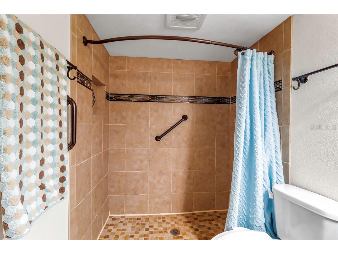 4119 61st Avenue Terrace W #105 Bradenton FL 34210 A4629800 image31