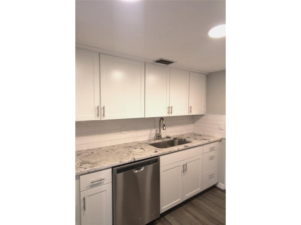 4119 61st Avenue Terrace W #407 Bradenton FL 34210 A4652445 image3