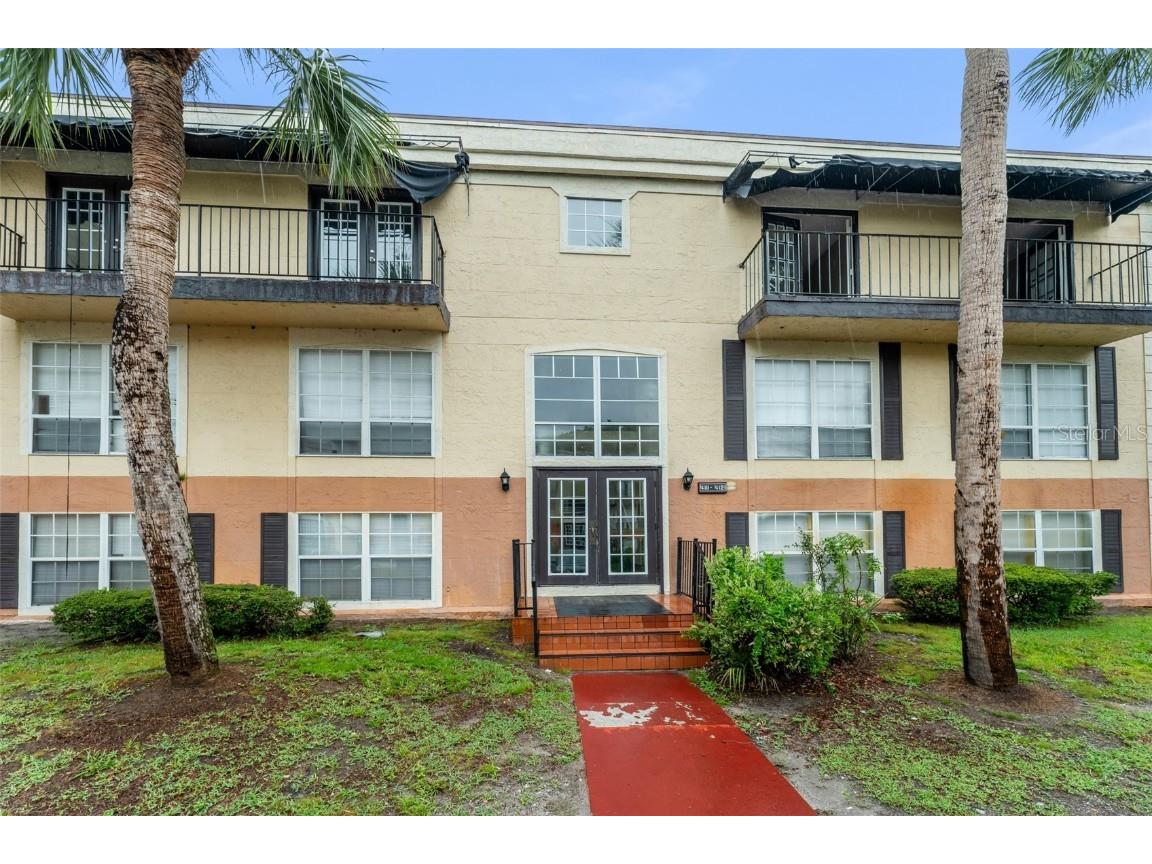 4119 Dijon Drive #4119H Orlando FL 32808 O6327648 image1