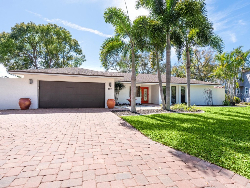 4119 Pinar Drive Bradenton FL 34210 A4599031 image1