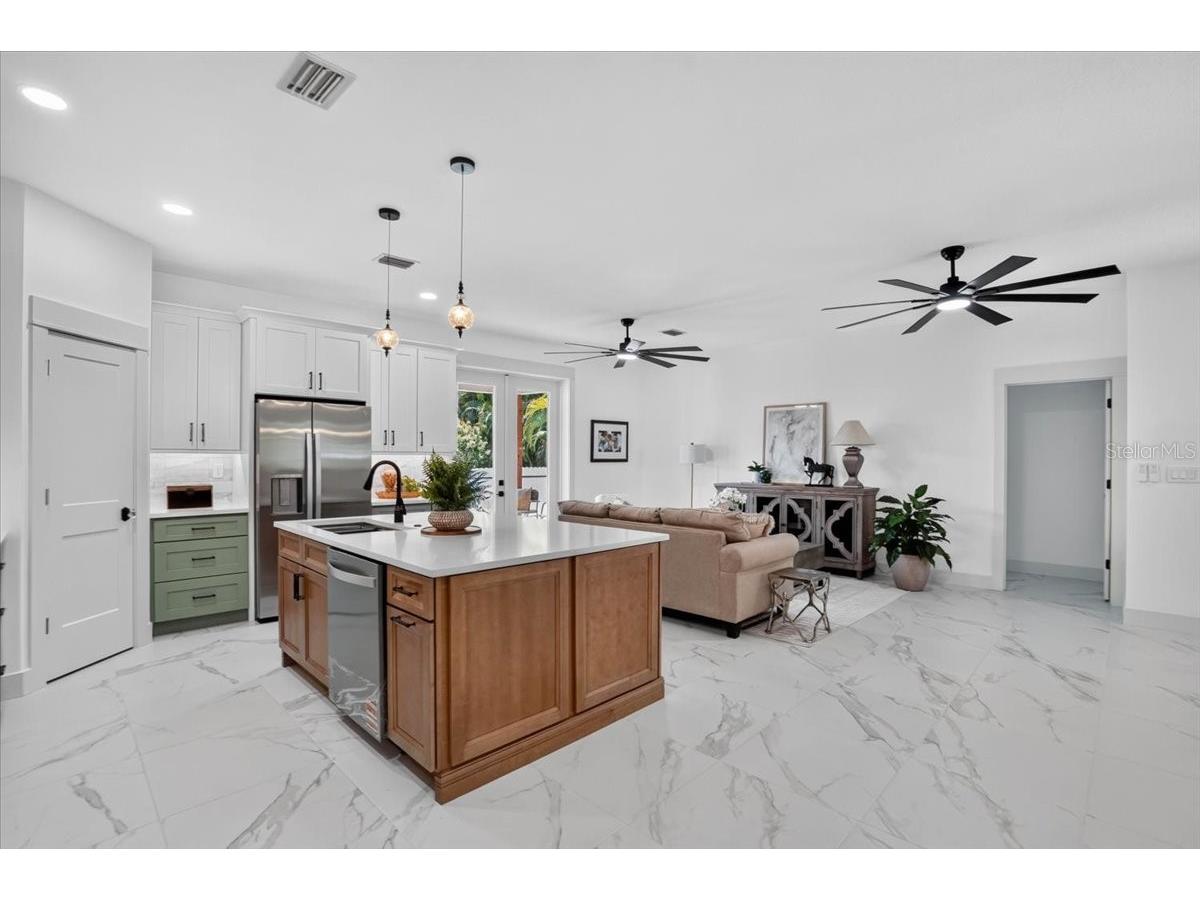 412 17th Avenue W Palmetto FL 34221 A4697674 image8